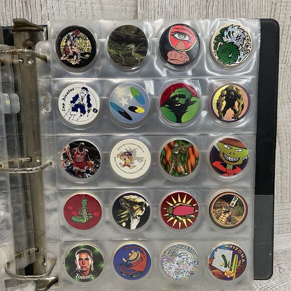Original World Pog Federation Official Collector's Album, How To Card & 379 Pogs - Picture 10 of 13